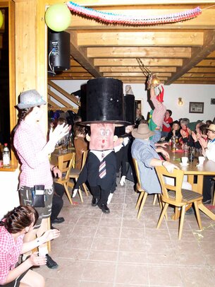 Thumbnail: _2120197.jpg