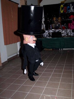 Thumbnail: _2120203.jpg