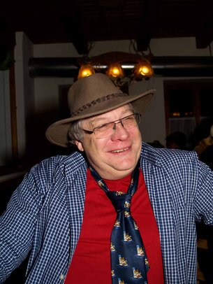 Thumbnail: _2120227.jpg