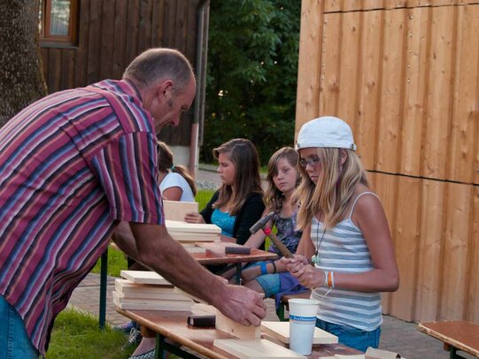 Thumbnail: _8173280.jpg